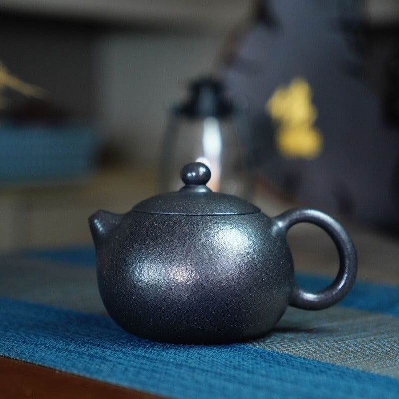 Teiera Yixing Zisha completamente fatta a mano [Xishi Pot] (Zhuni ridotto - 240 ml)