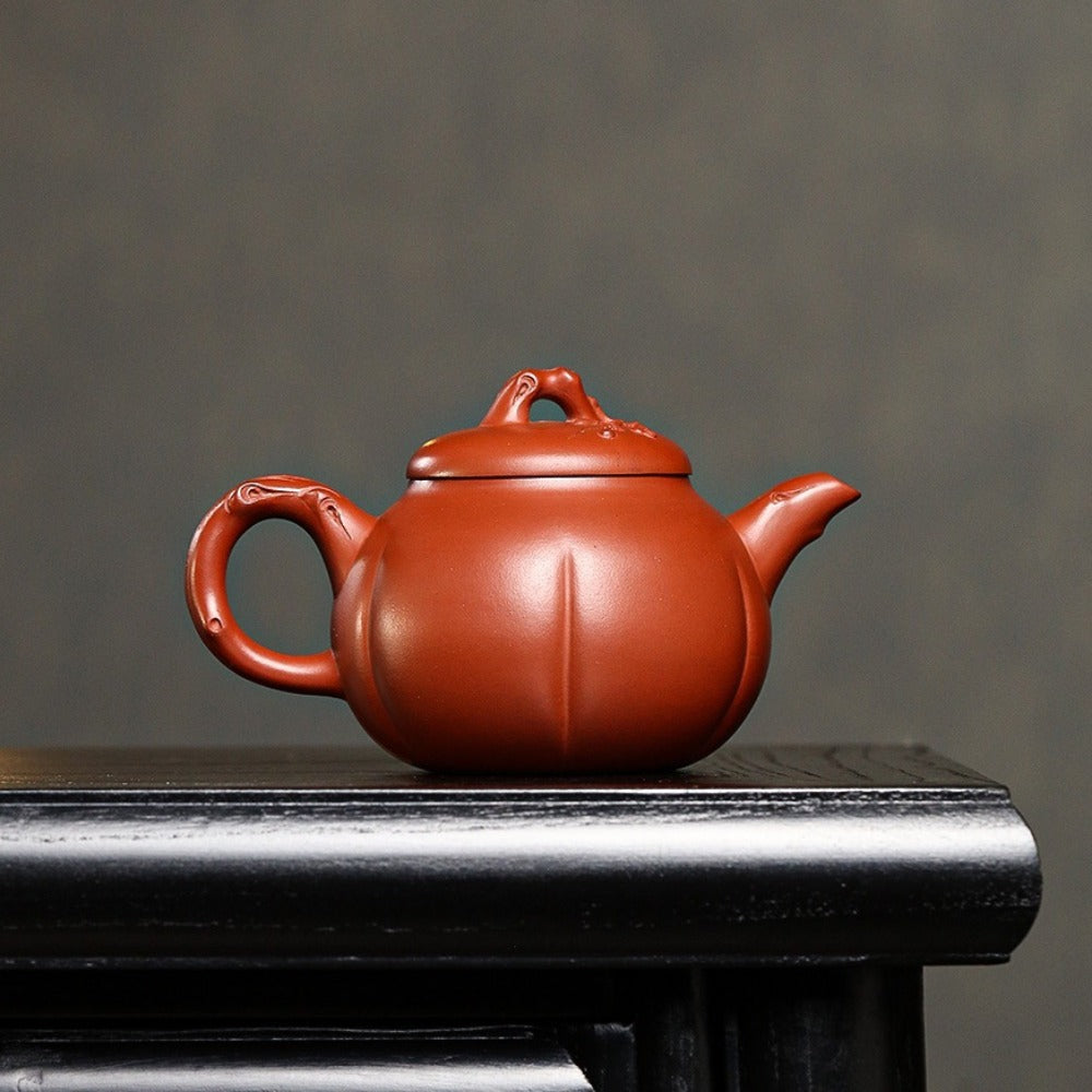 Full Handmade Yixing Zisha Teapot [Jin Mei Pot] (Qing Shui Ni - 220ml)