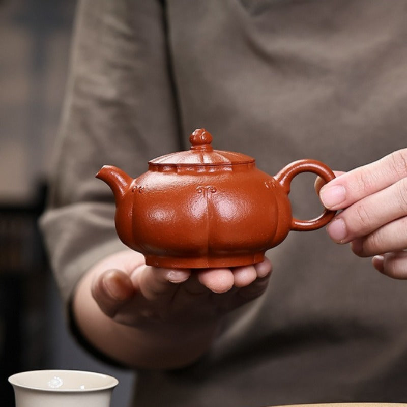 全手工宜兴紫砂茶壶 [锦绣西施] (朱砂朱泥 - 150ml)