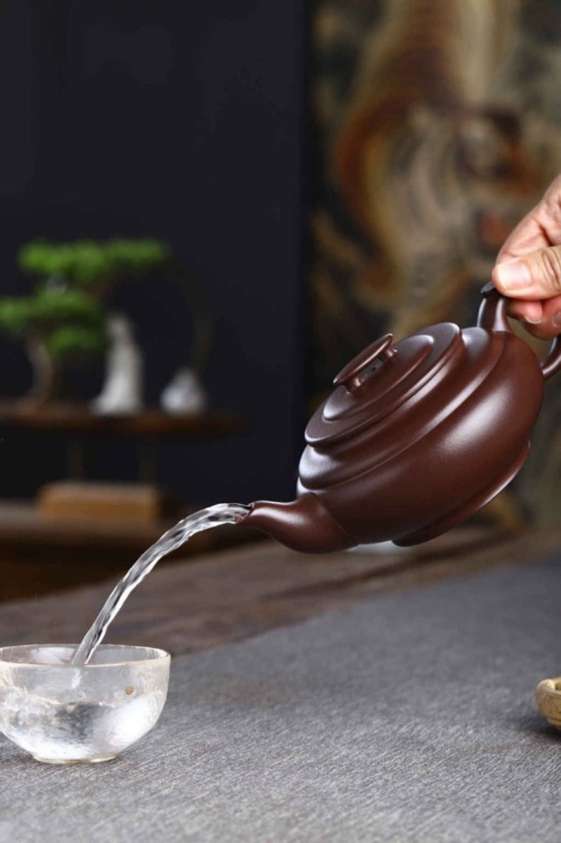 Vollständig handgefertigte Yixing-Zisha-Teekanne [Shang Xin Qiao Pot] (Shi Hong - 370 ml)