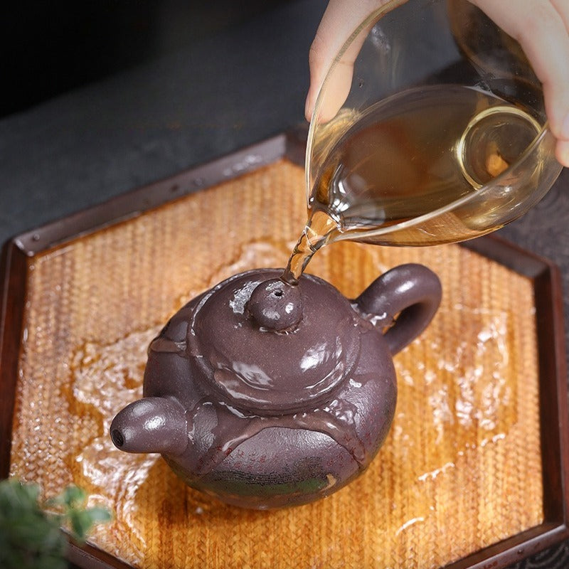 Théière Yixing Zisha entièrement faite à la main [La Grande Muraille] (30 Mu Jinsha Zi Ni - 300 ml)