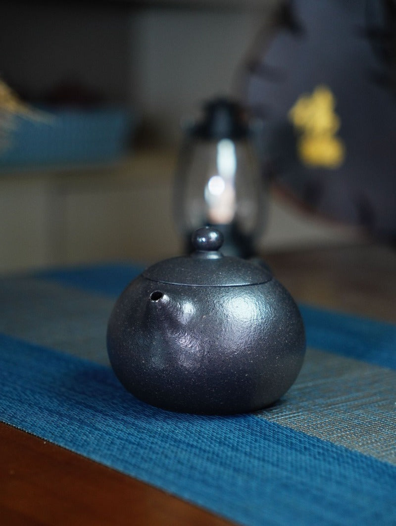 Teiera Yixing Zisha completamente fatta a mano [Xishi Pot] (Zhuni ridotto - 240 ml)