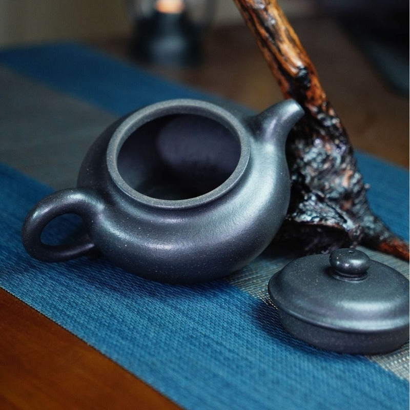 Théière Yixing Zisha entièrement faite à la main [Pot Fanggu] (Zhu Ni cuite en réduction - 260ml)