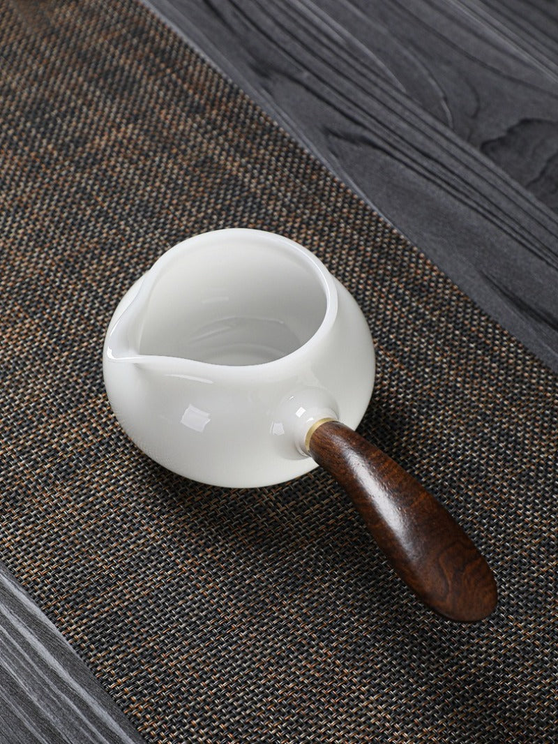 Eisjade-Weißporzellan glasierter Fair Cup mit Griff 200-250ml