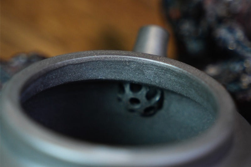 Théière Yixing Zisha entièrement faite à la main [Pot Dezhong] (Qinghui Ni - 190 ml)