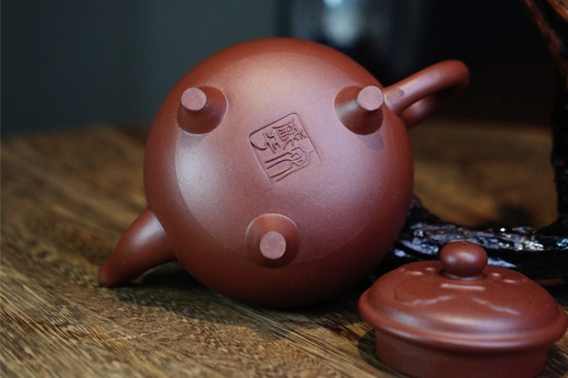 Théière Yixing Zisha entièrement faite à la main [Dabin Ruyi] (Di Cao Qing - 200 ml)