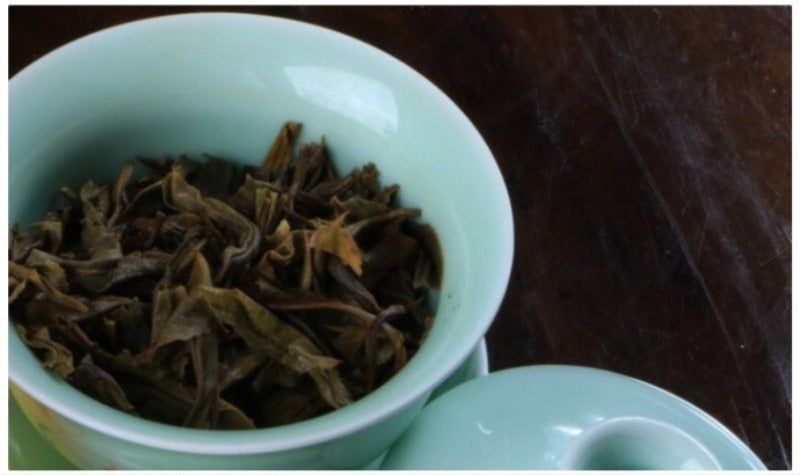 2012 Spring Yunnan Sheng Puer Tea Cake [Yi Wu]