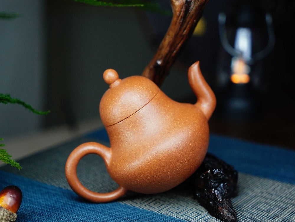 Full Handmade Yixing Zisha Teapot [Si Ting Pot] (Jiang Po Ni - 200ml)