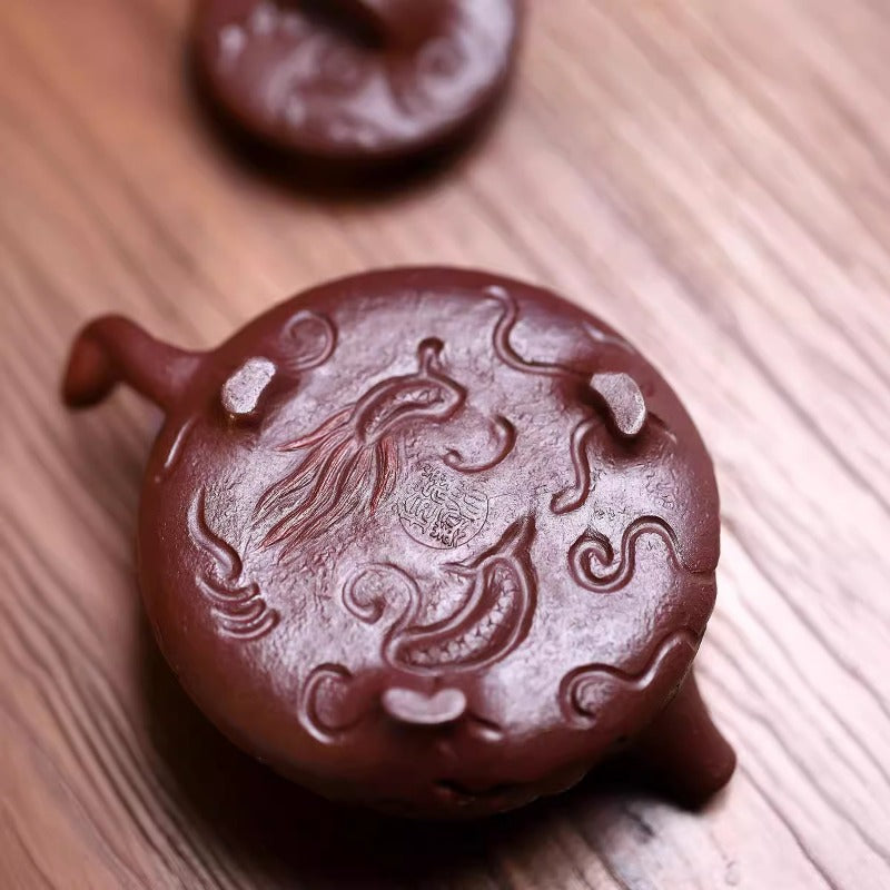 Yixing Zisha Teapot [Dragon Gong Chun Shi Piao] (Zi Ni Firewood Firing - 150ml)