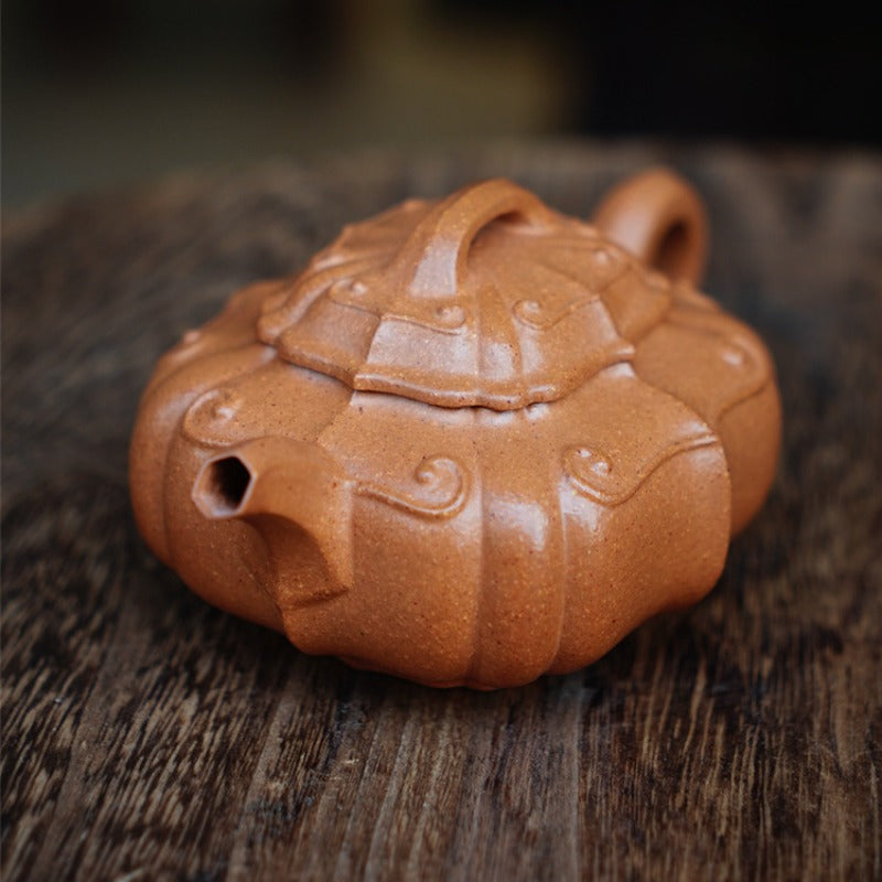 Full Handmade Yixing Zisha Teapot [Jinnang Ruyi Pot] (Jiang Po Ni - 190ml)