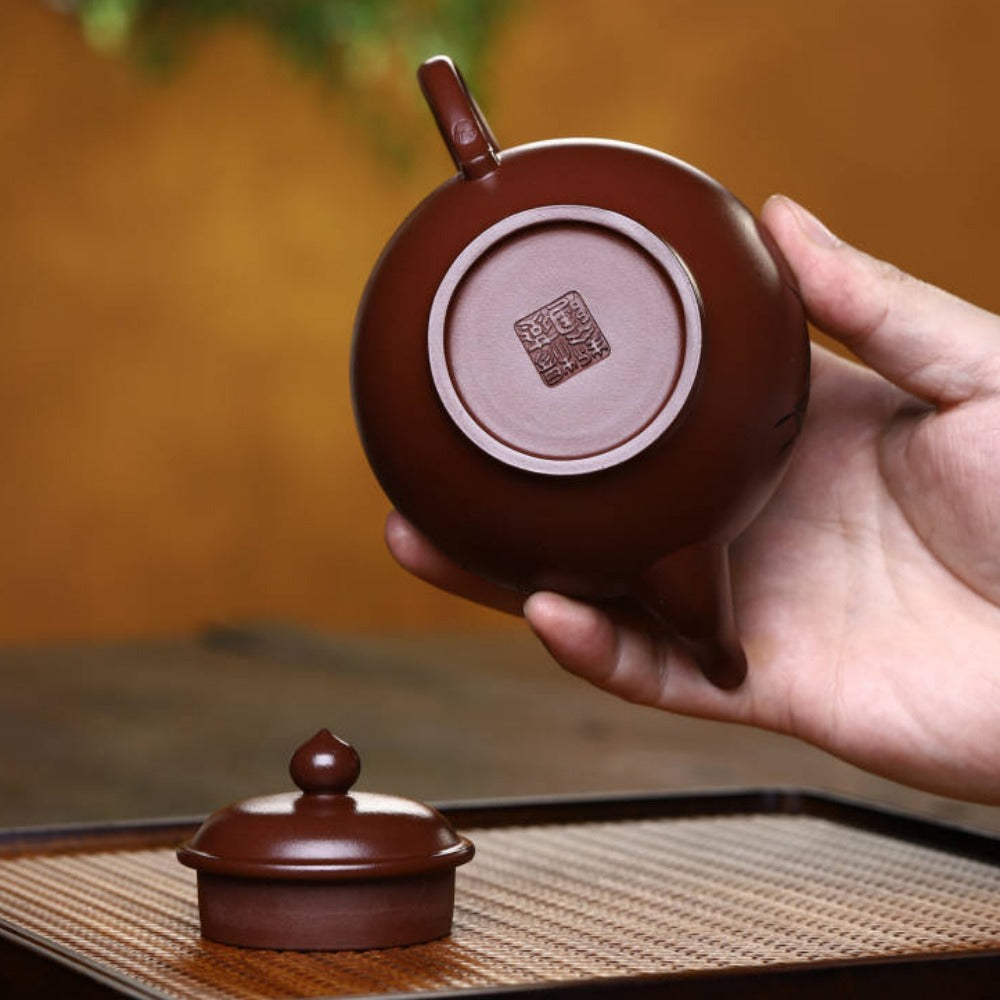 Full Handmade Yixing Zisha Teapot [Xiao Ying Pot] (Zi Ni - 220ml)
