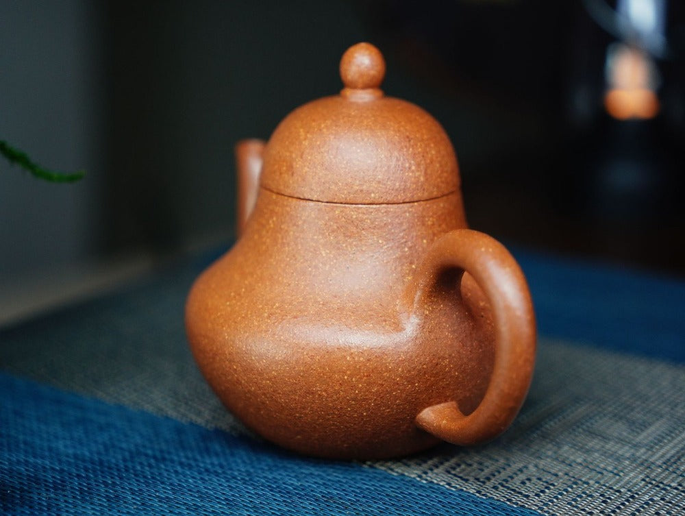 Full Handmade Yixing Zisha Teapot [Si Ting Pot] (Jiang Po Ni - 200ml)