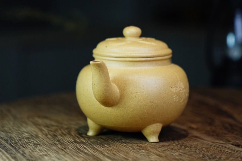 Théière Yixing Zisha entièrement faite à la main [Dabin Ruyi] (Bensan Lu Ni - 200 ml)