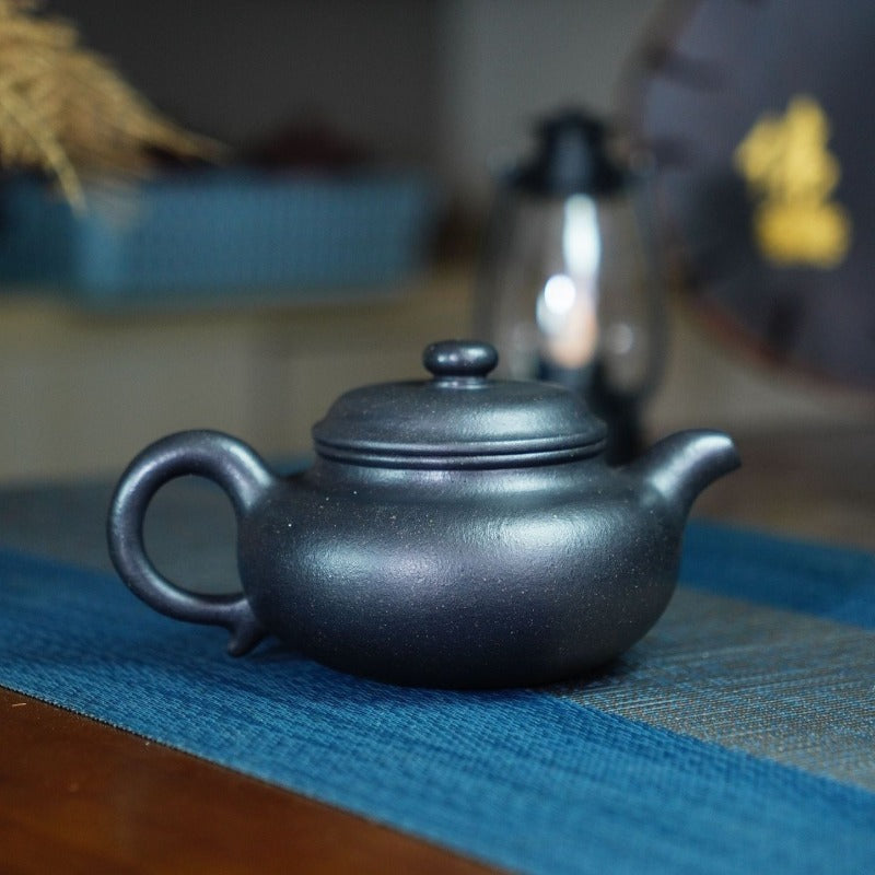 Théière Yixing Zisha entièrement faite à la main [Pot Fanggu] (Zhu Ni cuite en réduction - 260ml)