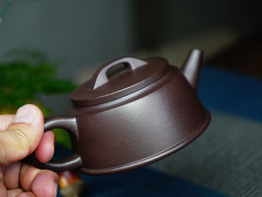 Full Handmade Yixing Zisha Teapot [Yu Zhao Pot] (Lao Zi Ni - 170ml)