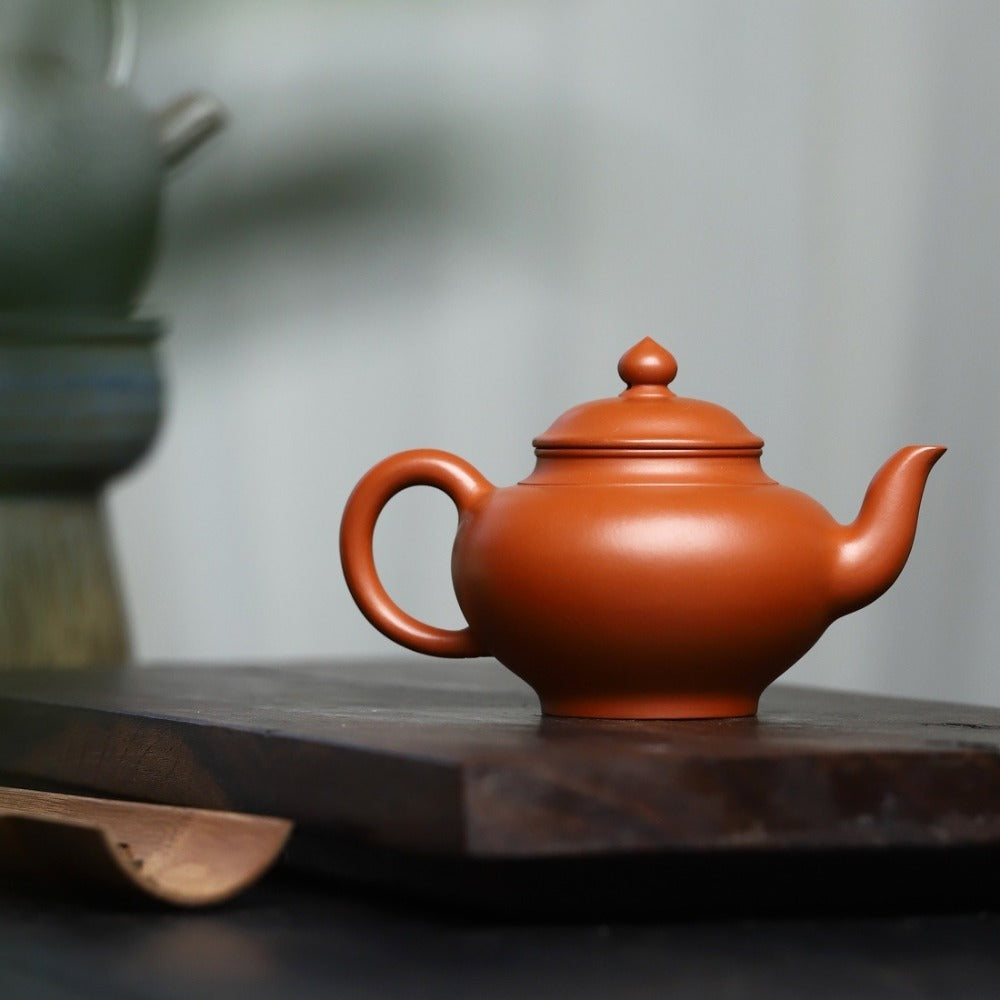 Vollständig handgefertigte Yixing Zisha Teekanne [Xiao Ying Pot] (Zhao Zhuang Zhu Ni- 240ml)