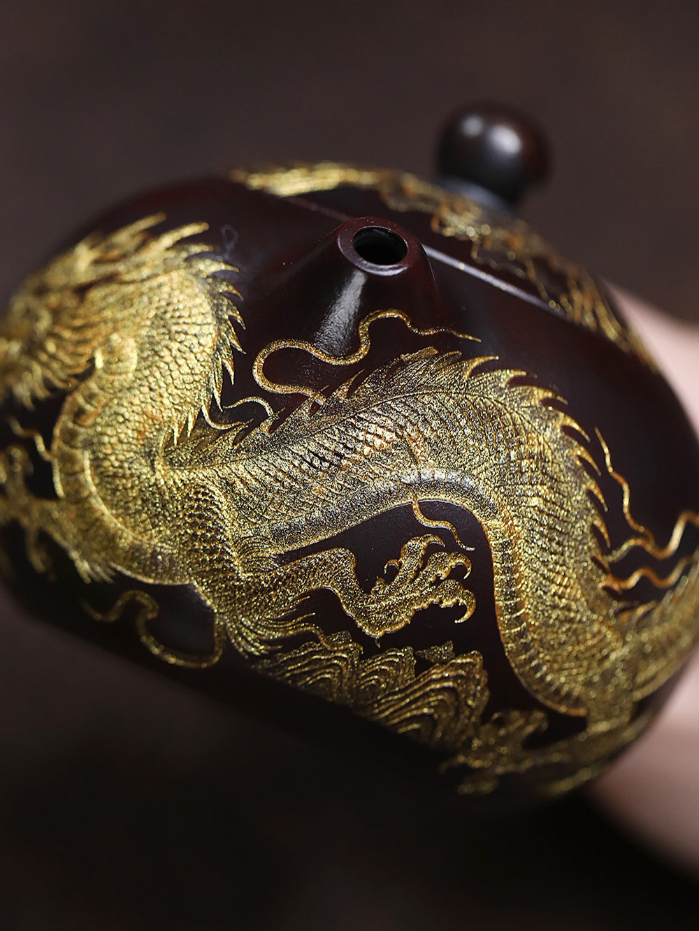 Théière Yixing Zisha [Dragon doré Xishi] (Gu Hong Ni - 300 ml)