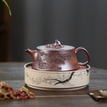 Load image into Gallery viewer, Yixing Purple Clay (Zisha) Teapot [Guan Shan] | 宜兴紫砂壶 原矿特高温段泥 手工刻字画 [观山]
