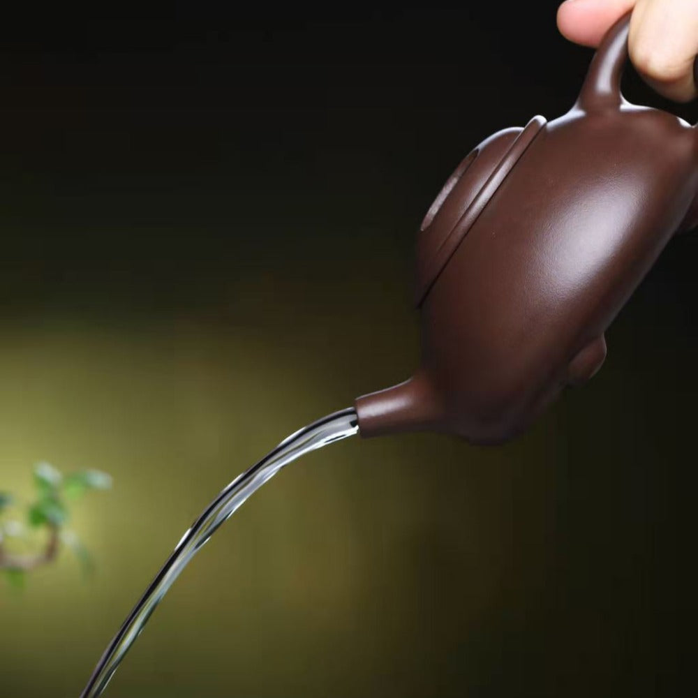 Théière Yixing Zisha entièrement faite à la main [Pot Niu Gai Shi Piao] (Lao Zi Ni - 260 ml)