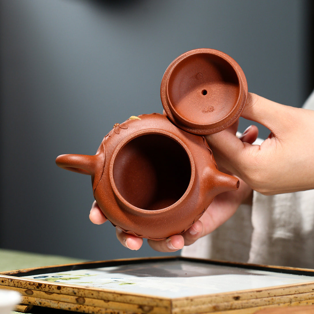 Yixing Zisha Teapot [Lotus Antique 荷香仿古] (Jiang Po Ni - 200ml)