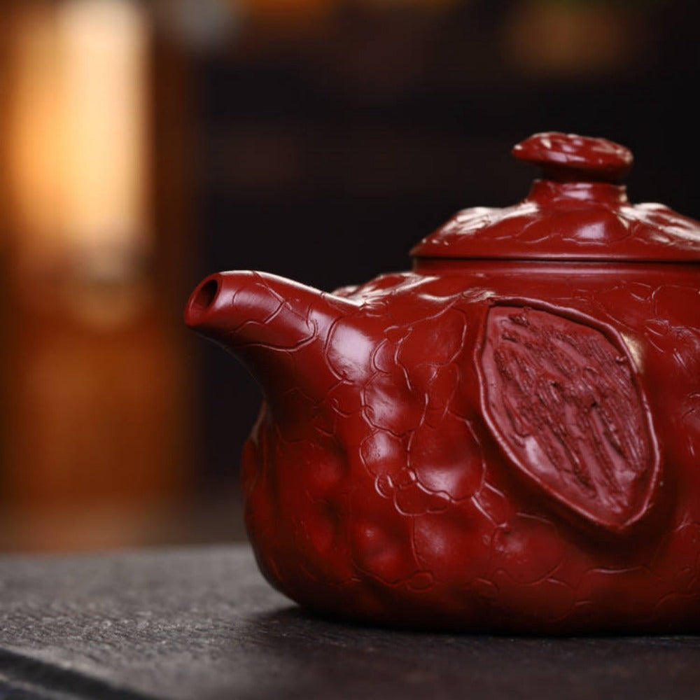 Full Handmade Yixing Zisha Teapot [Gong Chun Pot] (Dahongpao - 250ml)