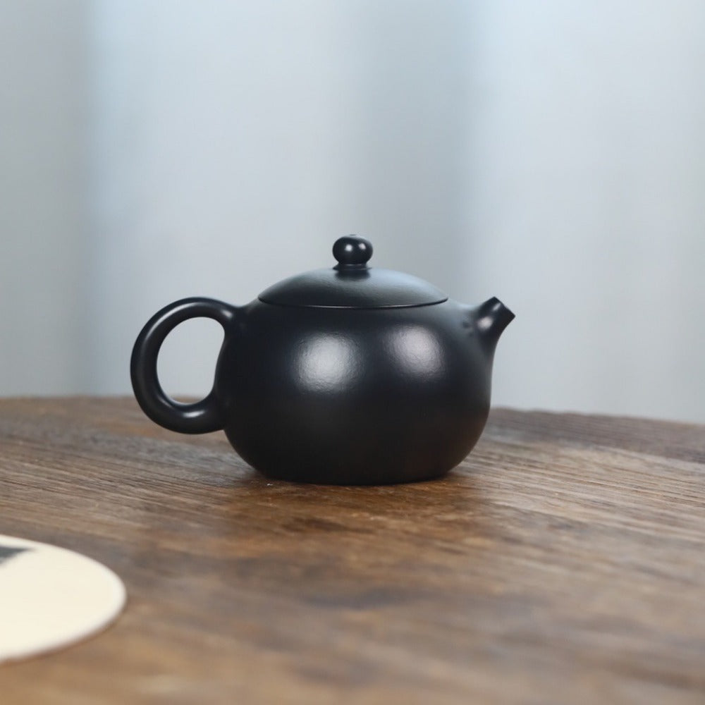 Théière Yixing Zisha entièrement faite à la main [Pot Xishi] (Hei Ni - 230 ml)