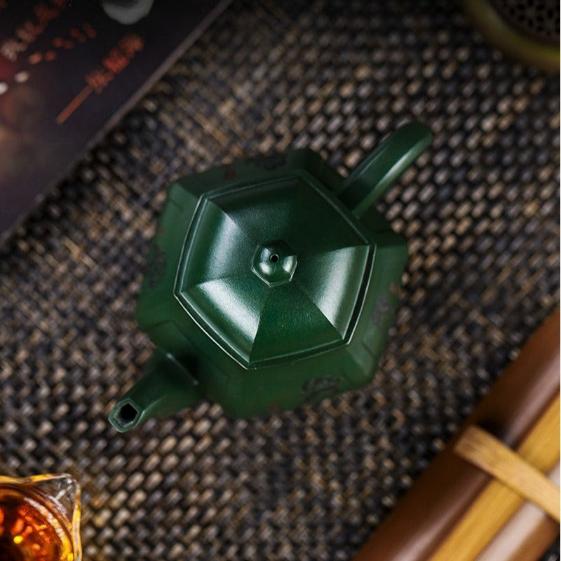 Théière Yixing Zisha entièrement faite à la main [Yitai Wan Qian] (Feicui Lu Ni - 300 ml)