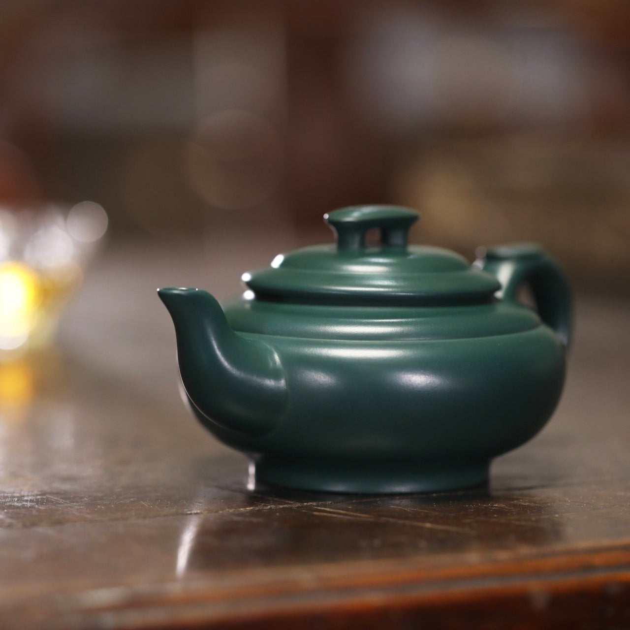Full Handmade Yixing Zisha Teapot [Shang Xin Qiao Pot] (Mingguo Lu Ni- 210ml)