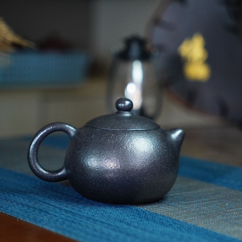 Teiera Yixing Zisha completamente fatta a mano [Xishi Pot] (Zhuni ridotto - 240 ml)