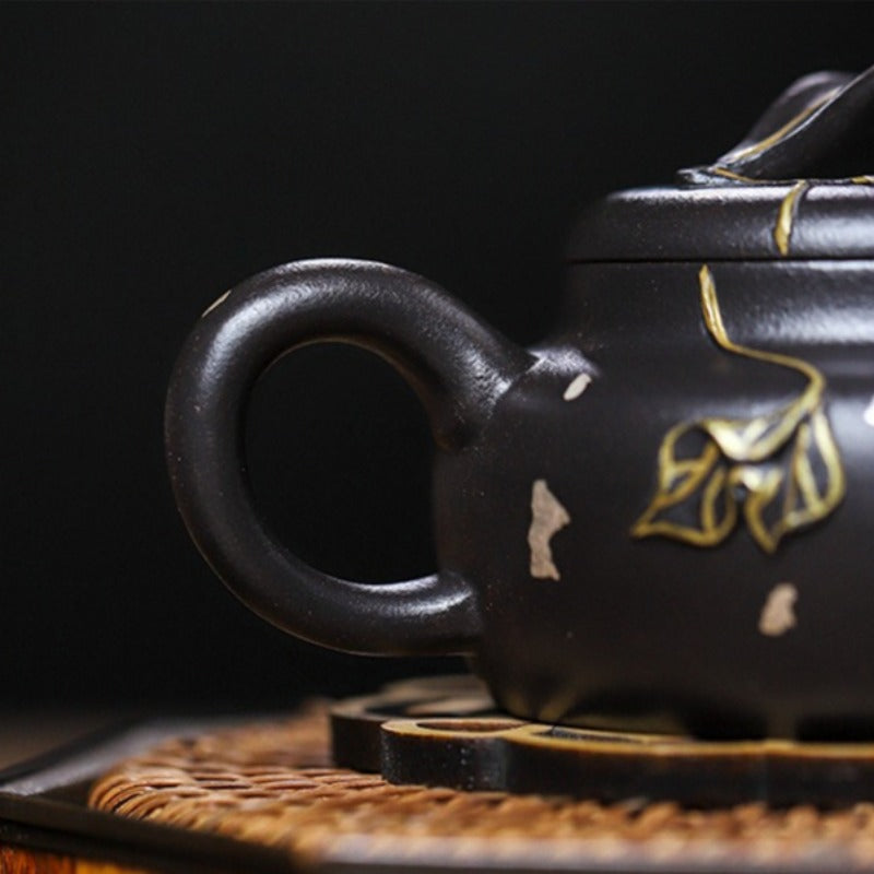 Tetera Yixing Zisha completamente hecha a mano [Jin Zhi Yuye] (Hei Luo Lan - 150 ml)