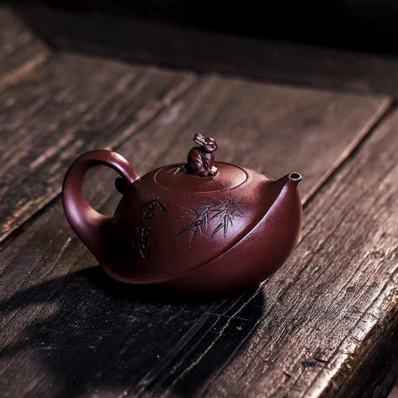 Full Handmade Yixing Zisha Teapot [Lucky] (Zi Xue Sha - 300ml)