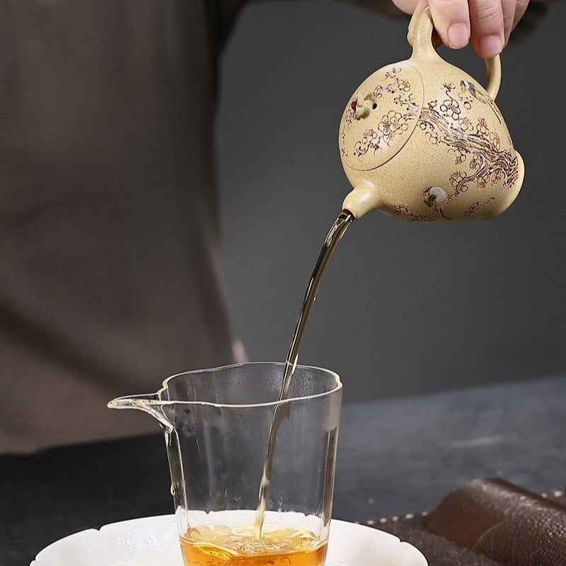 全手工宜兴紫砂茶壶 [踏雪寻梅] (本山绿泥 - 150ml)