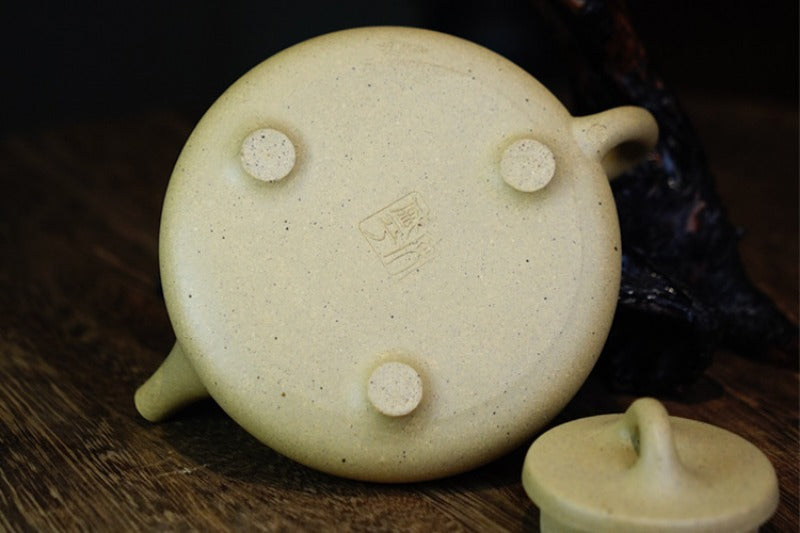 Théière Yixing Zisha entièrement faite à la main [Pot Ziye Shi Piao] (Bensan Lu Ni - 260 ml)