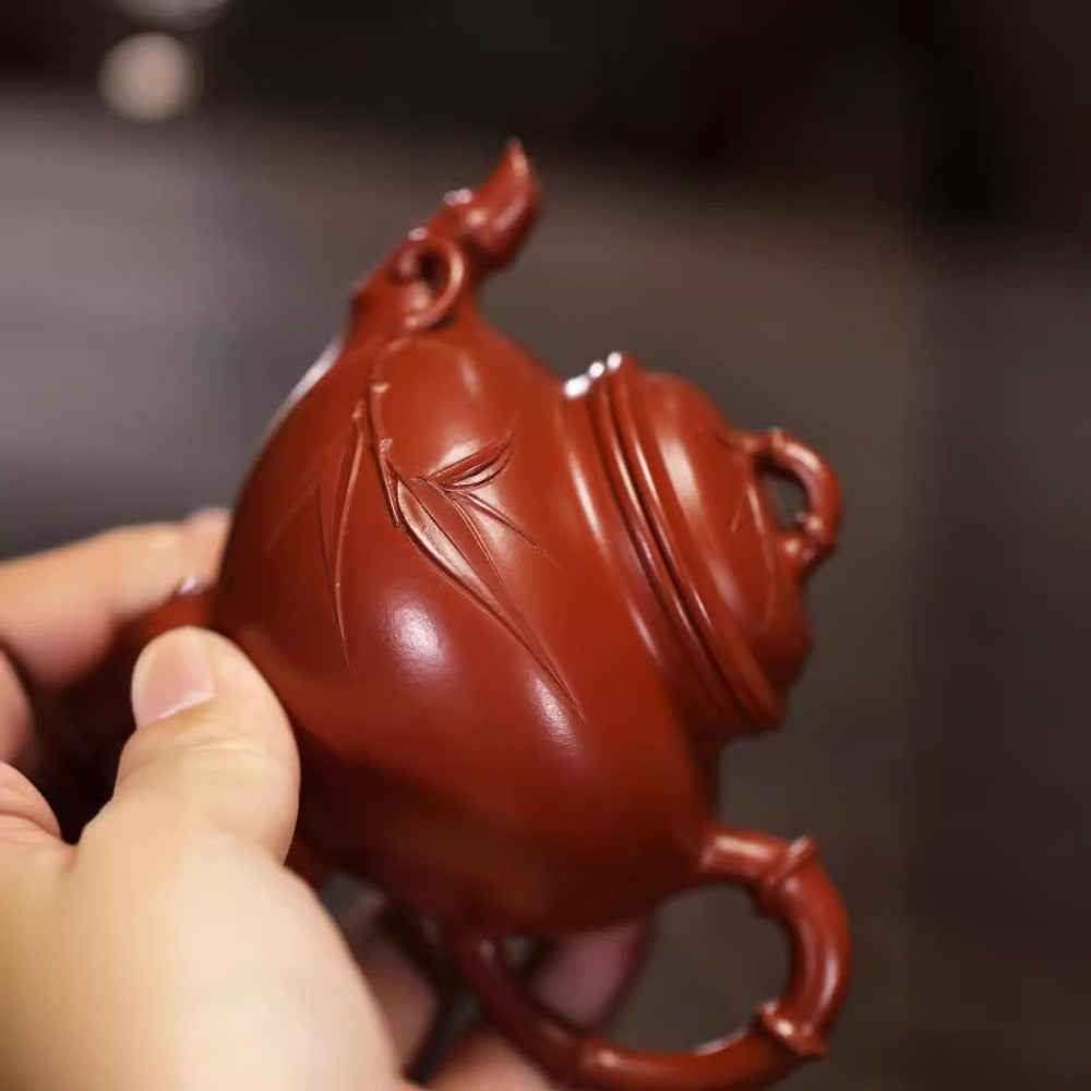 Vollständig handgefertigte Yixing Zisha Teekanne [Bao Chun Pot] (Dahongpao - 210ml)