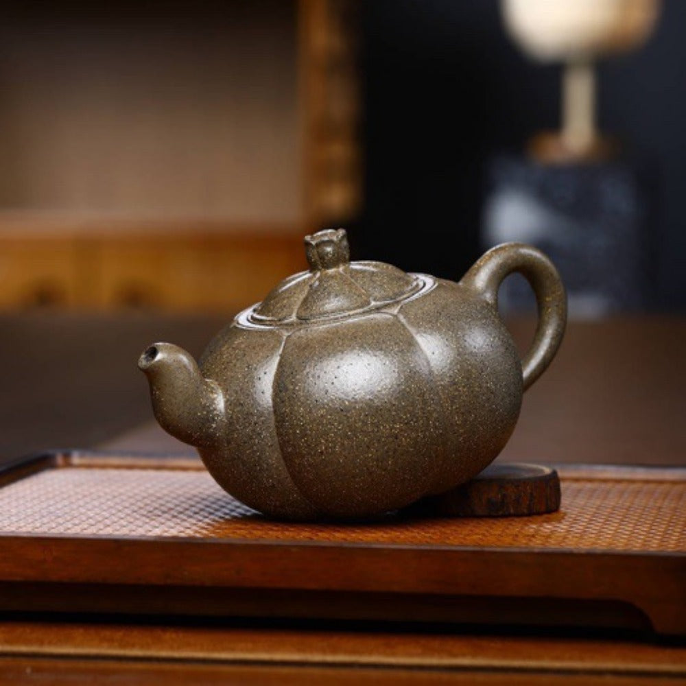 Full Handmade Yixing Zisha Teapot [Shengshi Lianhua Pot 盛世莲花壶] (Qing Duan Ni - 320ml)