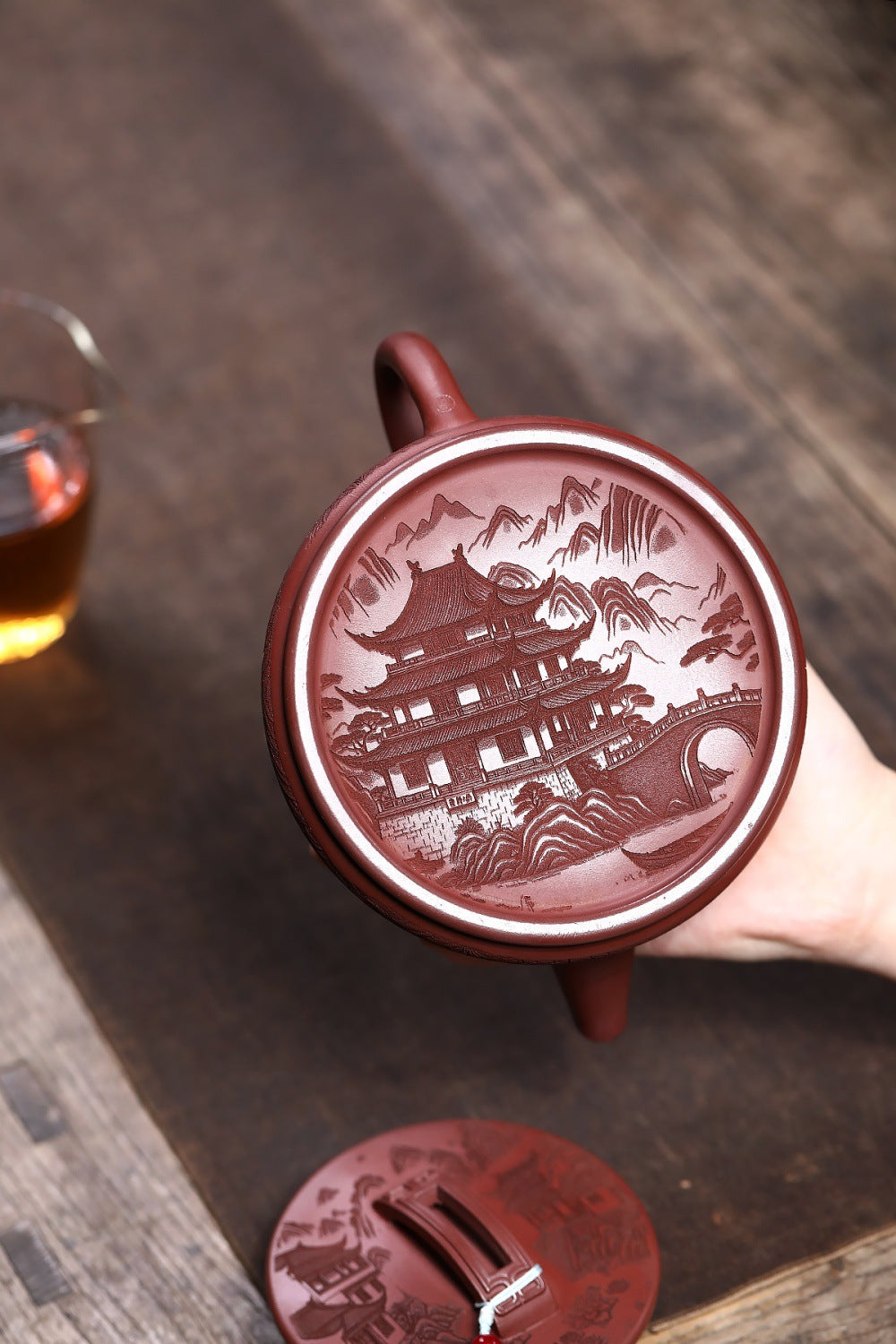 Yixing Zisha Teapot [Guan Jing Hanwa] (Hong Pi Long - 640ml)