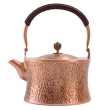 Load image into Gallery viewer, Luxury [Cylindrical Hammer Pattern] Copper Kettle 1.8L | 轻奢 [束腰锤纹] 手工捶打 铜壶烧水壶 1.8升
