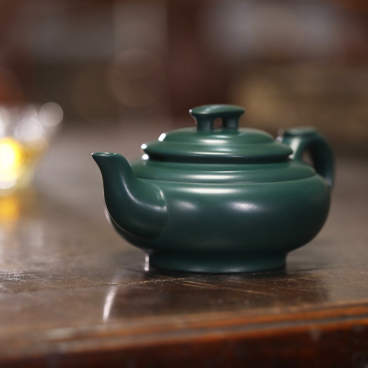 Full Handmade Yixing Zisha Teapot [Shang Xin Qiao Pot] (Mingguo Lu Ni- 210ml)