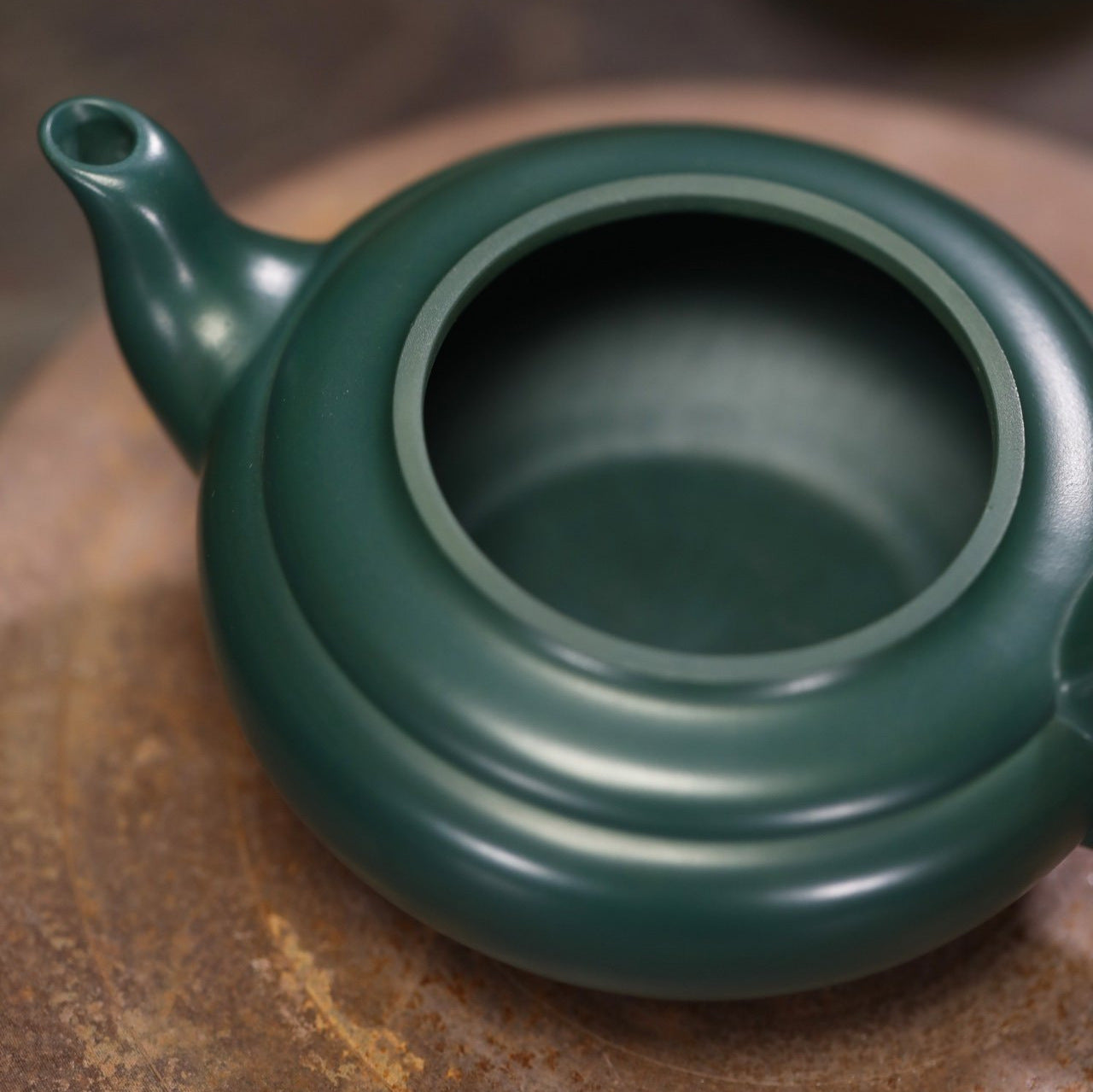 Full Handmade Yixing Zisha Teapot [Shang Xin Qiao Pot] (Mingguo Lu Ni- 210ml)