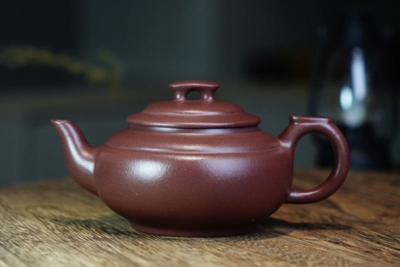 Théière Yixing Zisha entièrement faite à la main [Pot Shang Xin Qiao] (Di Cao Qing - 260 ml)