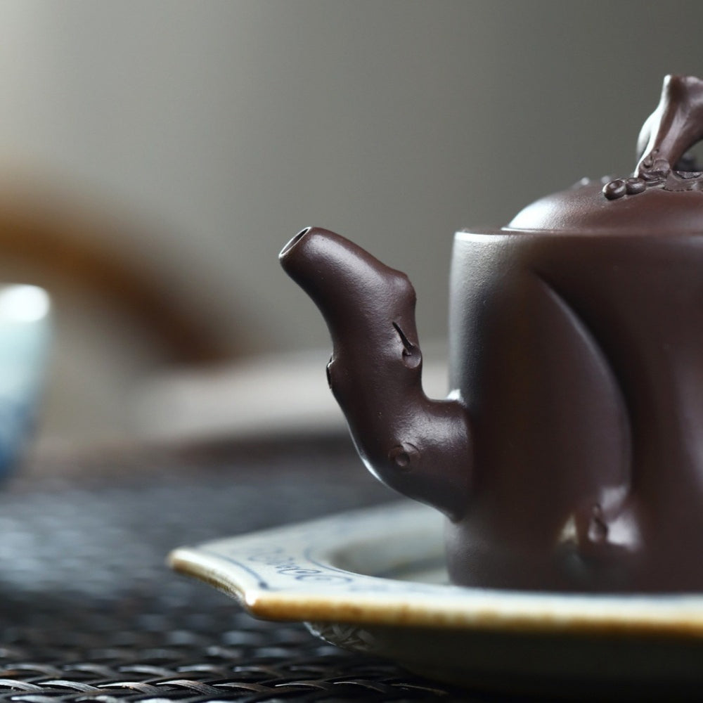 Full Handmade Yixing Zisha Teapot [Grape Stump Pot] (Lao Zi Ni - 180ml)