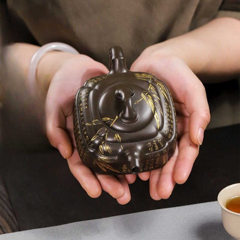 Full Handmade Yixing Zisha Teapot [Chou Jiao Zhu Gu] (Feicui Qing Zi Ni - 300ml)