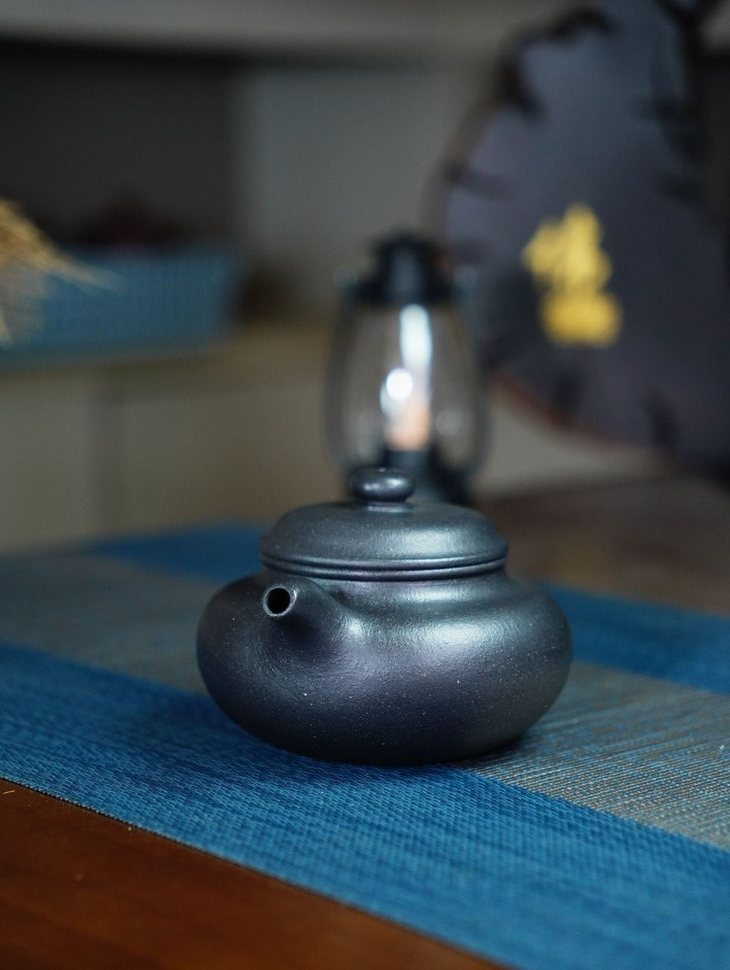 Théière Yixing Zisha entièrement faite à la main [Pot Fanggu] (Zhu Ni cuite en réduction - 260ml)