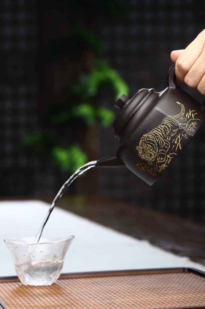 Tetera de Zisha de Yixing completamente hecha a mano [Jianliu De Zhong] (Shi Huang - 300ml)