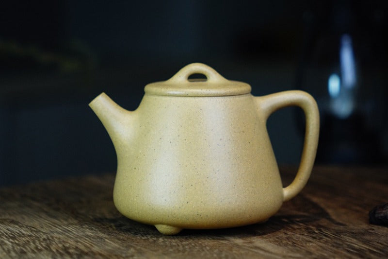 Théière Yixing Zisha entièrement faite à la main [Pot Gao Shi Piao] (Bensan Lu Ni - 210 ml)