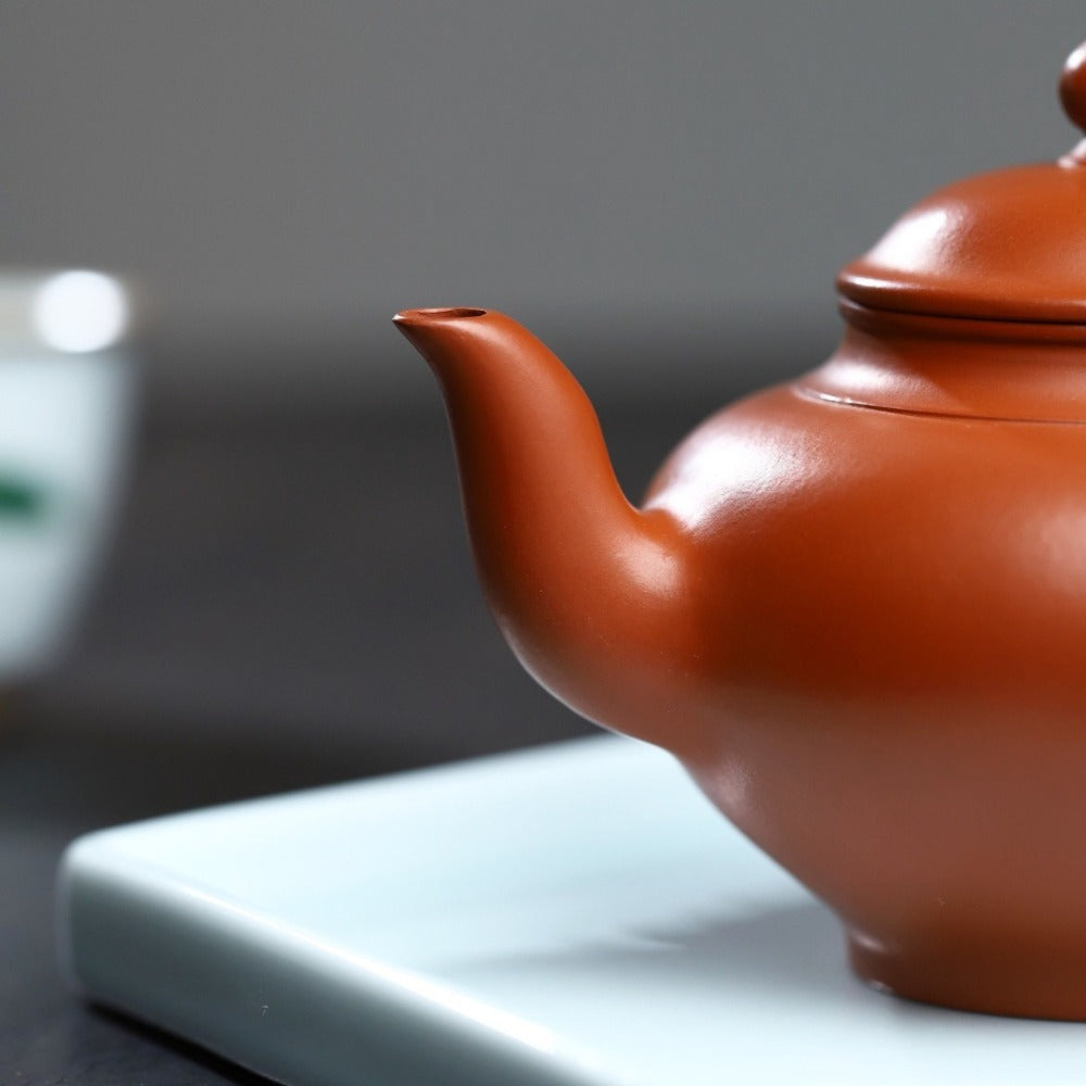 Vollständig handgefertigte Yixing Zisha Teekanne [Xiao Ying Pot] (Zhao Zhuang Zhu Ni- 240ml)