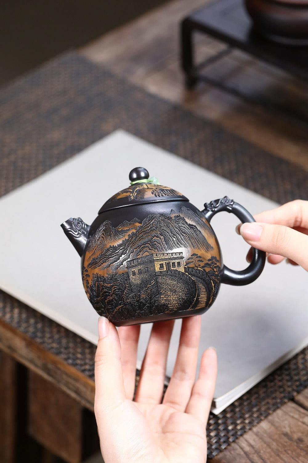 Yixing Zisha Teapot [The Great Wall] (Shi Huang - 320ml)