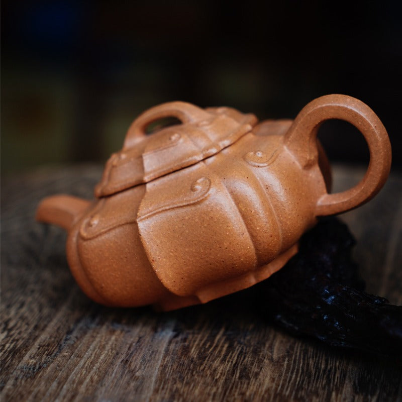 Full Handmade Yixing Zisha Teapot [Jinnang Ruyi Pot] (Jiang Po Ni - 190ml)