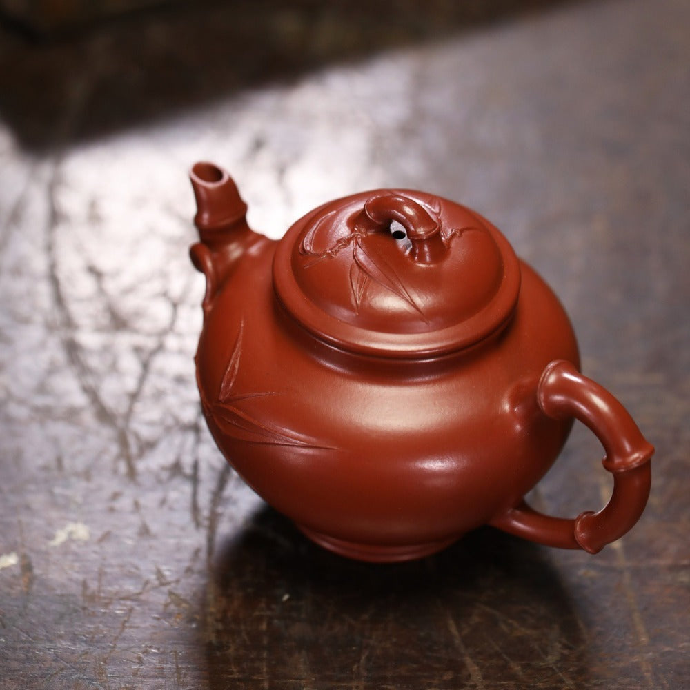 Vollständig handgefertigte Yixing Zisha Teekanne [Bao Chun Pot] (Dahongpao - 210ml)