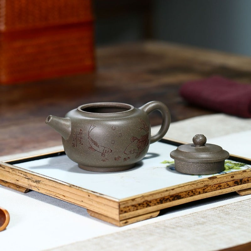 Yixing Zisha Teapot [Shuangyu Dezhong 双鱼德鈡] (Qing Duan Ni - 240ml)